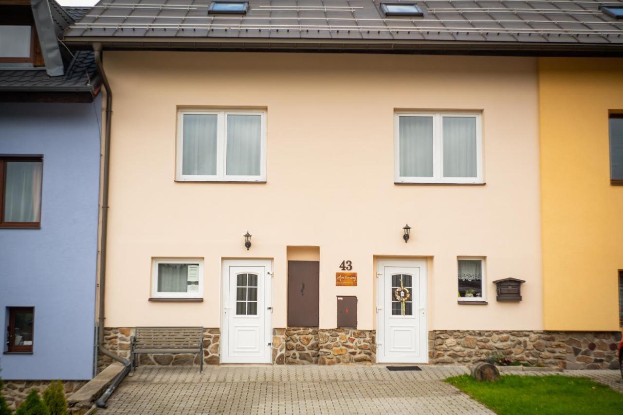 Apartmany U Sjezdovky 크빌다 외부 사진