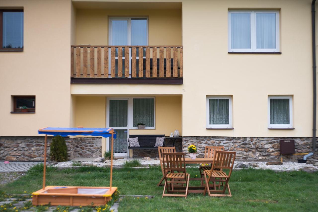 Apartmany U Sjezdovky 크빌다 외부 사진