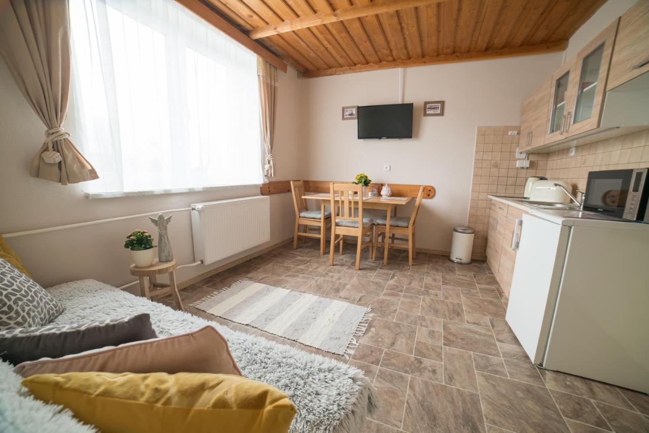 Apartmany U Sjezdovky 크빌다 외부 사진
